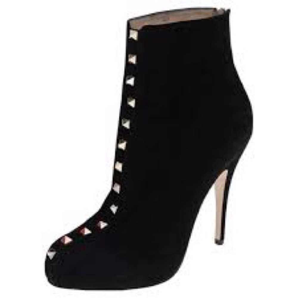 Women’s Valentino Garavani black suede studded high heels ankle boots Size 36.5
